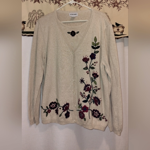 Alfred Dunner Sweaters - Women's Alfred Dunner sweater